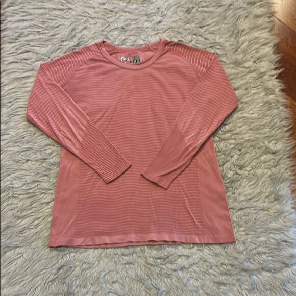 ZYIA Women’s Earth Rose Ripple Tech Pullover - Picture 1 of 4
